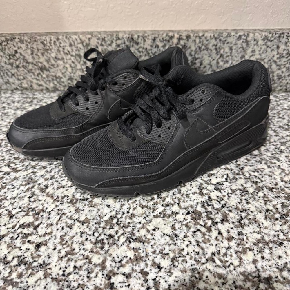 Nike Air Max 90 Triple Black Men's Low Top Running Shoes Size 8